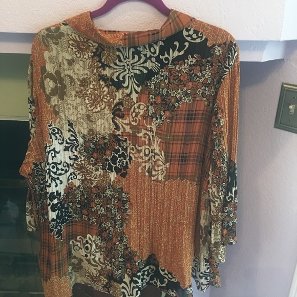 🔥🔥FASHION BUG pleated blouse (22/24W) 🔥🔥 - Picture 2 of 6